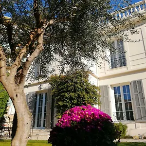 Blanche Cannes