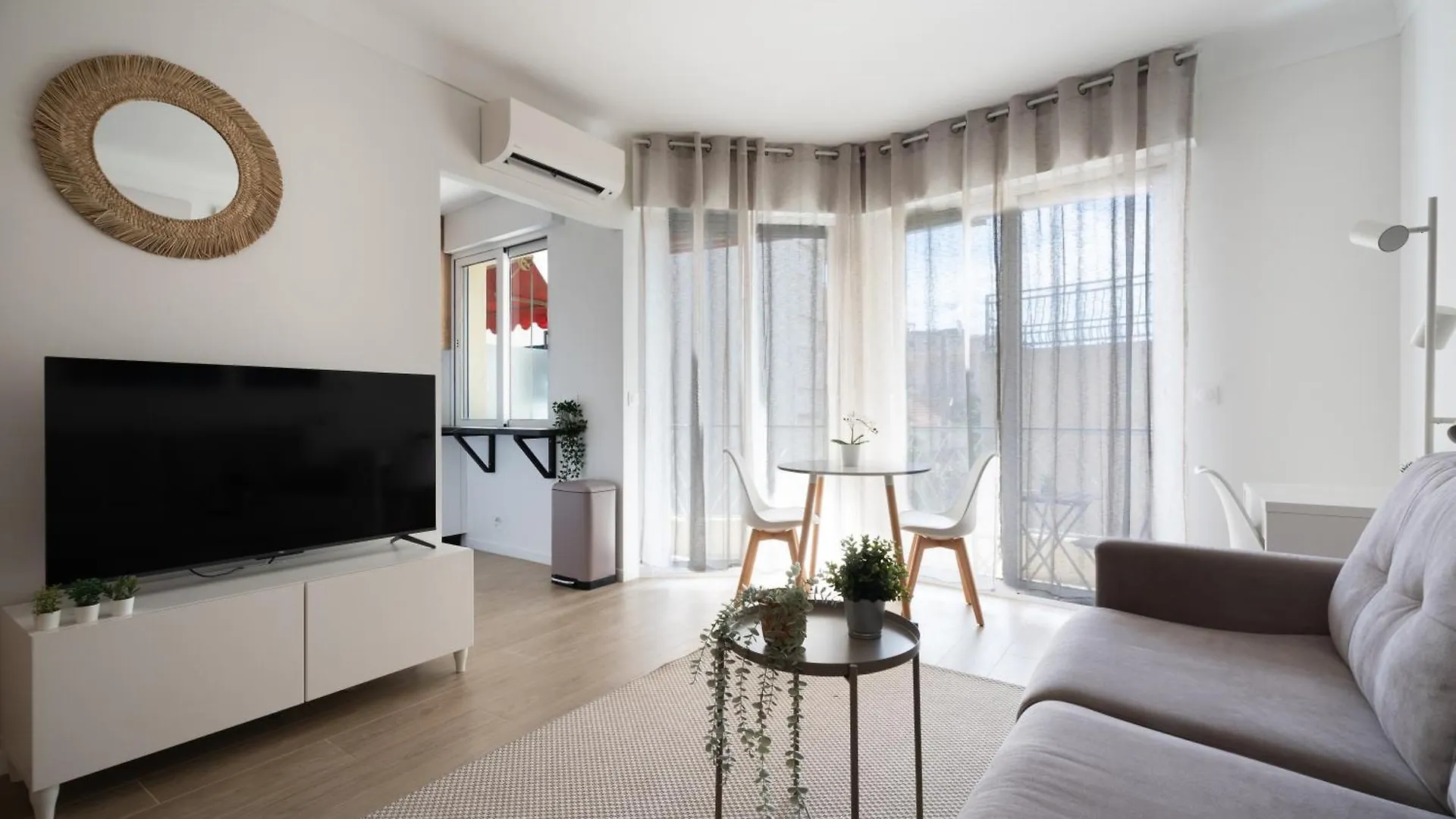 Studio Calme Et Climatise Au Coeur De Cannes 0*,